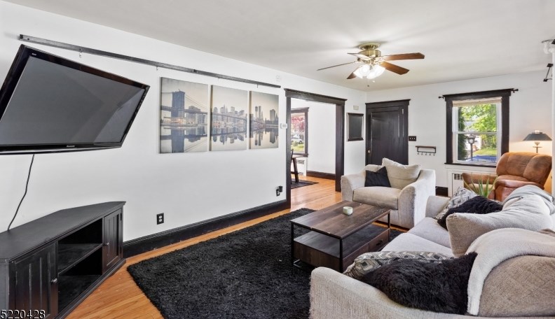 1447 Lincoln Ave, Pompton Falls NJ  07442-1515 exterior