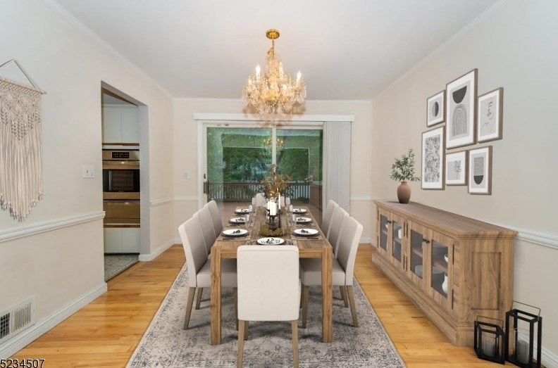 711 Bancroft Pl, Paramus NJ  07652-2301 exterior