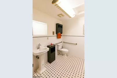 266 Bloomfield Ave, Caldwell Boro Twp., NJ 07003 - Photo 9