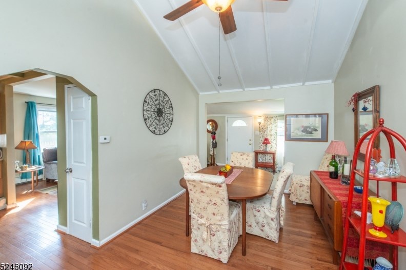 38 Iroquois Ave, Lake Hiawatha NJ 07034-1706 exterior