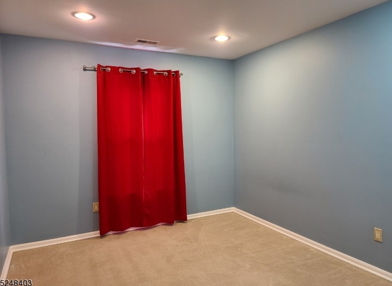 2 Commonwealth Dr, Basking Ridge NJ  07920-3058 exterior