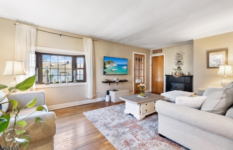 3 Degraw Ave, Clifton NJ  07013-1507 exterior