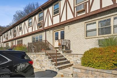 89 Treetop Ct 89 Bloomingdale NJ 07403 MLS 3892798 Coldwell