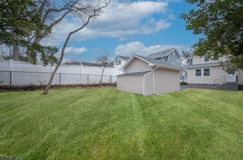 120 Mountainview Ave, Nutley NJ  07110-2233 exterior