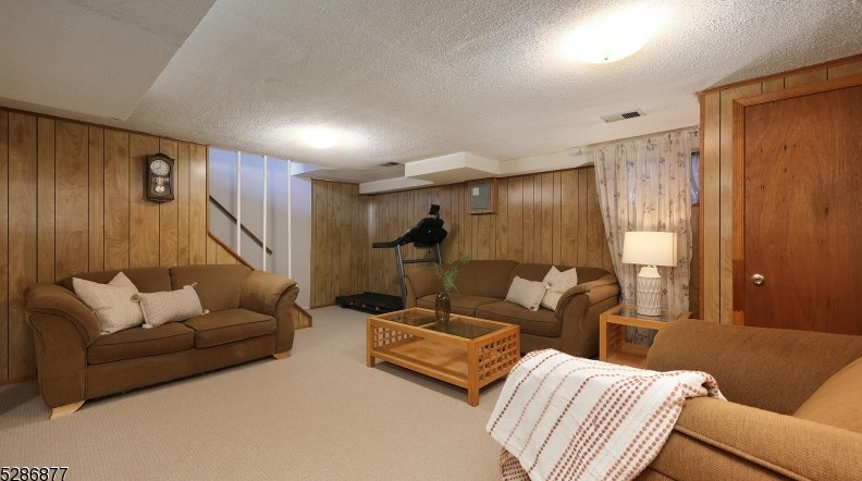 104 Wildflower Ln, Millstone NJ  08844-4869 exterior