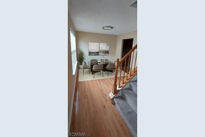 24 Vaughan Dr - Photo 1