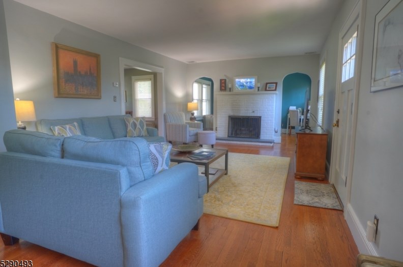 29 Columbia Rd, Morristown, NJ 07960
