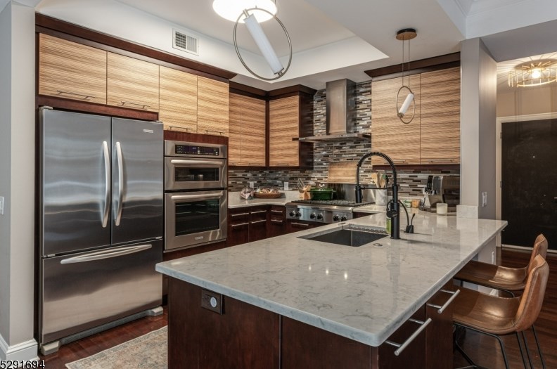 40 W Park Pl #204, Morristown, NJ 07960