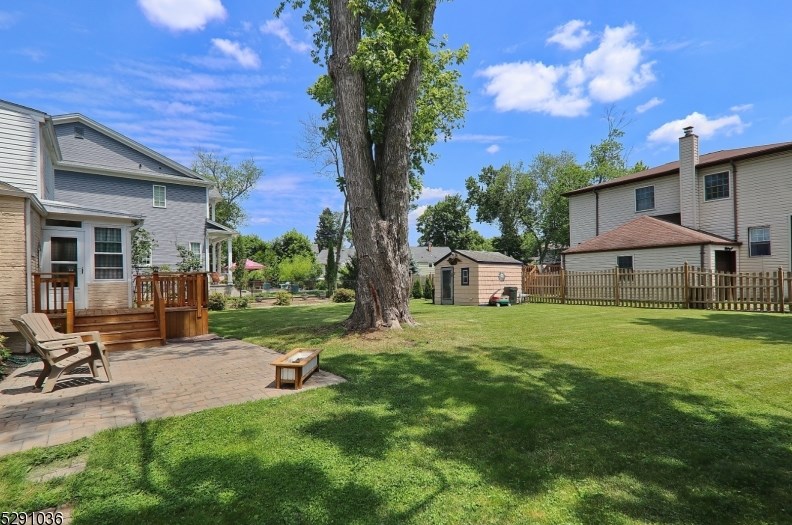 6 Cayuga Rd, Cranford NJ 07016-3401 exterior