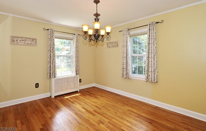 6 Cayuga Rd, Cranford NJ 07016-3401 exterior