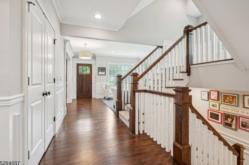 32 Lenape Trail, Chatham Township, NJ 07928