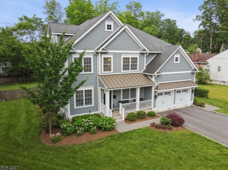 32 Lenape Trail, Chatham Township, NJ 07928