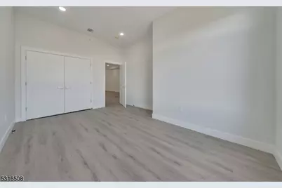 22 Bloomfield Ave #307, Paterson, NJ 07503 - Photo 15