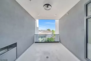 22 Bloomfield Ave, Paterson, NJ 07503 - Photo 17