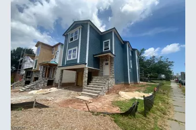 301 Chilton, Elizabeth, NJ 07208 - Photo 3