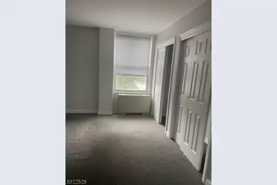 712 North Broad St Apt #2E, Elizabeth, NJ 07208 - Photo 7