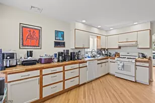 15 Parkhurst Pl, Verona, NJ 07044 - Photo 21