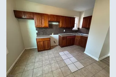 285 Wainwright Street, Newark, NJ 07112 - Photo 13