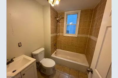 285 Wainwright Street, Newark, NJ 07112 - Photo 9