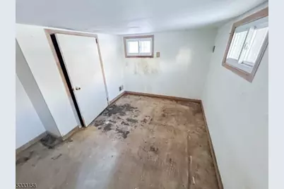 58 Manalapan Rd, Spotswood, NJ 08884 - Photo 15