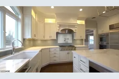 1831 Washington Valley Rd, Bridgewater, NJ 08836 - Photo 13