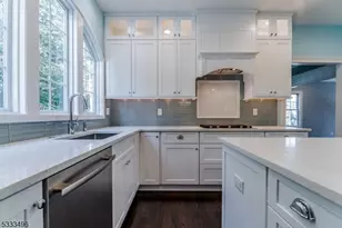 1831 Washington Valley Rd, Bridgewater, NJ 08836 - Photo 15