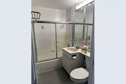 111 Mulberry, Newark, NJ 07102 - Photo 3