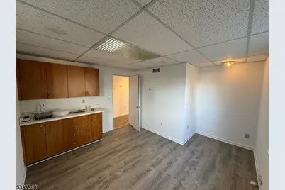 19 E Main St, Mendham, NJ 07945 - Photo 5