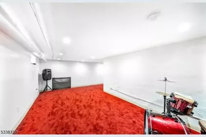 206 Dodd St, East Orange, NJ 07017 - Photo 5