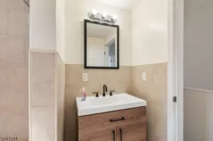 27 5 Winans Ave, Newark, NJ 07108 - Photo 17