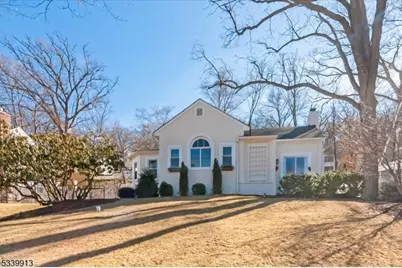 98 Burnham Pkwy, Morris Township, NJ 07960 - Photo 1