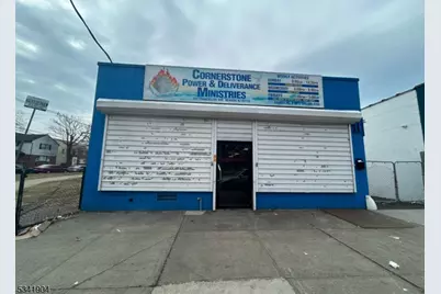 424 Chancellor Ave, Newark, NJ 07112 - Photo 1