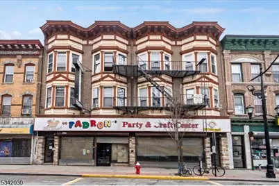 900-902 Summit Ave, Union City, NJ 07087 - Photo 1