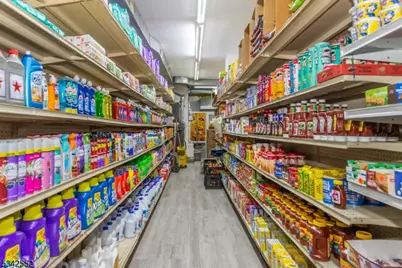 502 Irvine Turner Blvd, Newark, NJ 07108 - Photo 11