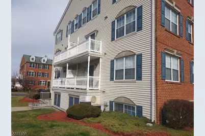 11 Seton Hall Dr, Newark, NJ 07103 - Photo 7