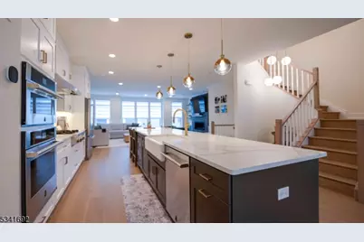 26 Melody Ln, Upper Saddle River, NJ 07458 - Photo 1