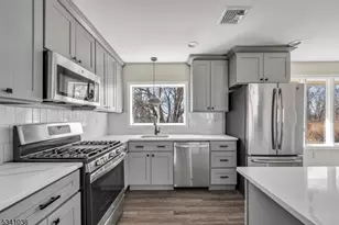 21 Gulick St, Mansfield Township, NJ 07865 - Photo 9