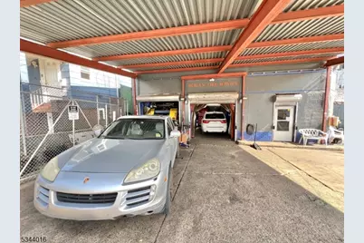 973 Bergen St, Newark, NJ 07112 - Photo 17