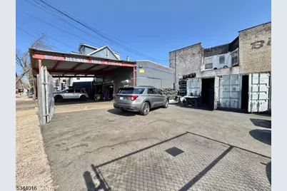 973 Bergen St, Newark, NJ 07112 - Photo 21