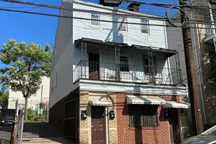19 Norfolk St, Newark, NJ 07103 - Photo 1