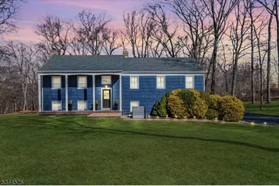 29 Hunters Trl, Warren Township, NJ 07059 - Photo 1