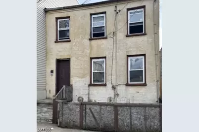85 Tichenor St, Newark, NJ 07105 - Photo 1