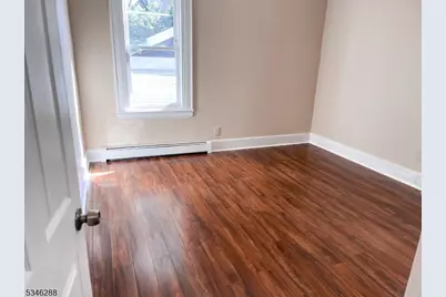 596 S 19th St, Newark, NJ 07103 - Photo 9