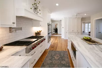 112 Pleasant Grove Rd, Washington Township, NJ 07853 - Photo 15