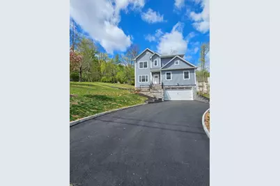 518 Cardinal Ln, Green Brook Township, NJ 08812 - Photo 1