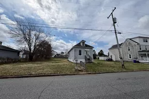 814 Sigsbee Ave, Alpha, NJ 08865 - Photo 1