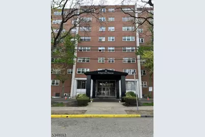 39 E 39th St #1E, Paterson, NJ 07514 - Photo 1