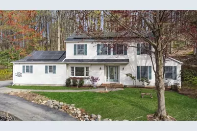 18 Cardinal Dr, Allamuchy Township, NJ 07840 - Photo 1