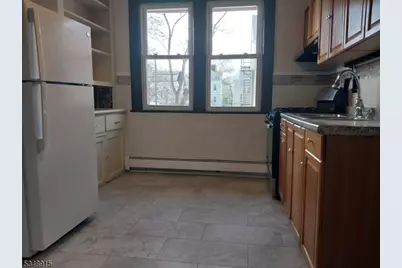 59 Grand Ave #2L, Newark, NJ 07106 - Photo 9