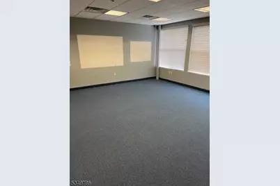 4 Minneakoning Rd, Raritan Township, NJ 08822 - Photo 27